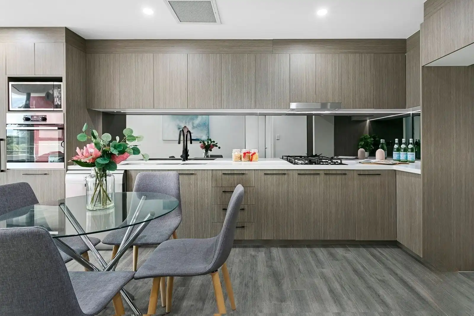 fq5ohji7b4i6zb2llfy36uxceu - 304/843 New Canterbury Road Dulwich Hill