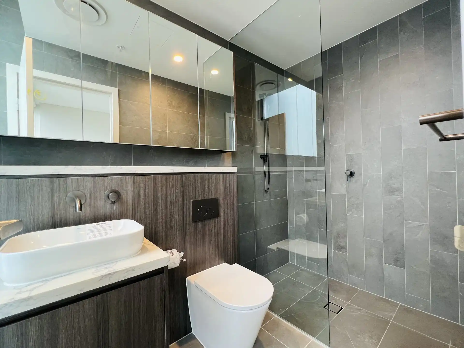 whnhsggmgyi67lz5hg3xqgzrbi - 908/1 Paddock Street Lidcombe